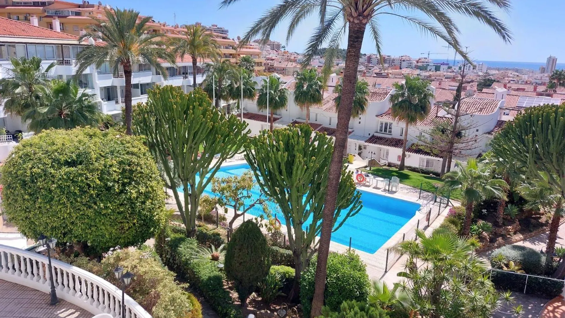 Apt Acogedor Con Piscina En Fuengirola