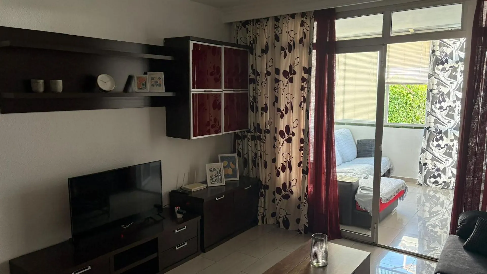 Apt Acogedor Con Piscina En Fuengirola Lägenhet